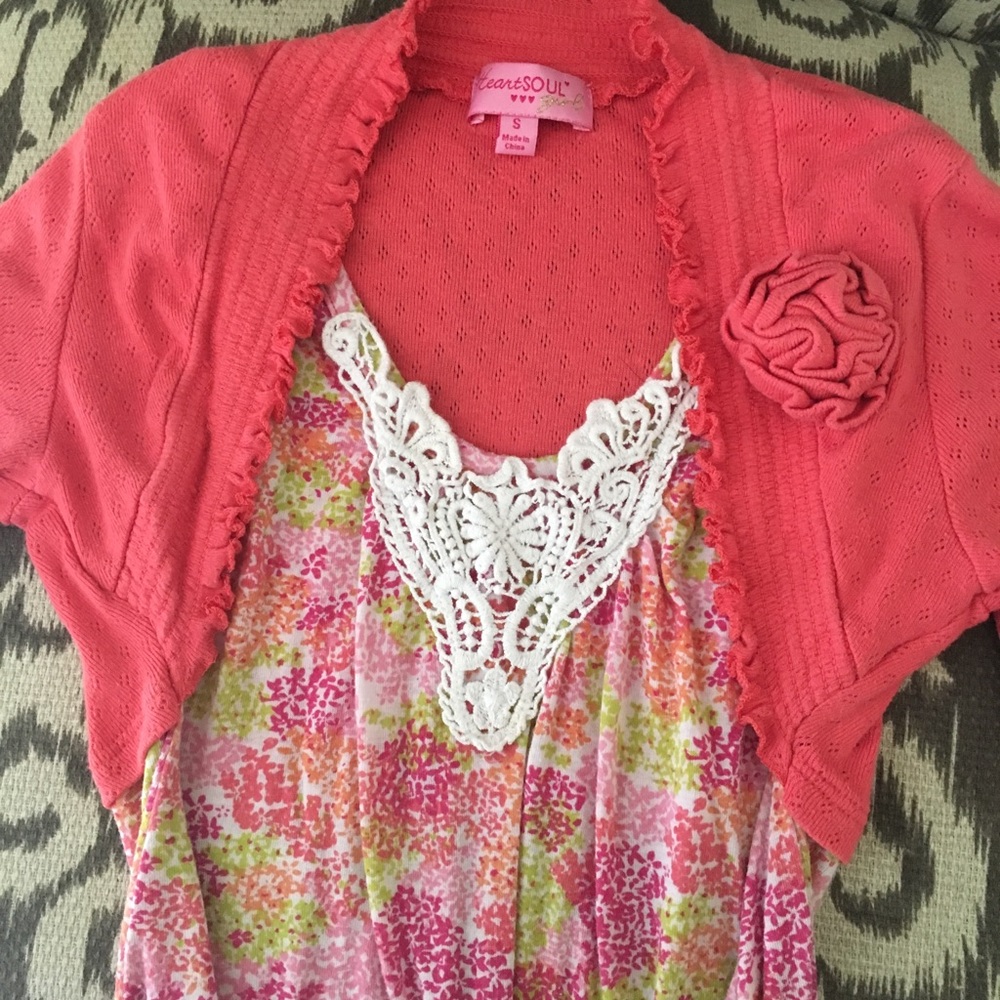 Coral top with attached shrug sz‎ small 6/7
